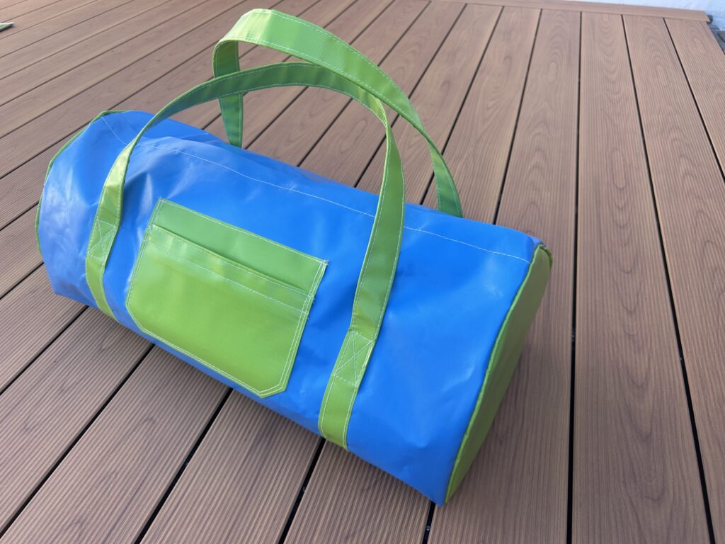 Sac upcycling résistant en bâche
