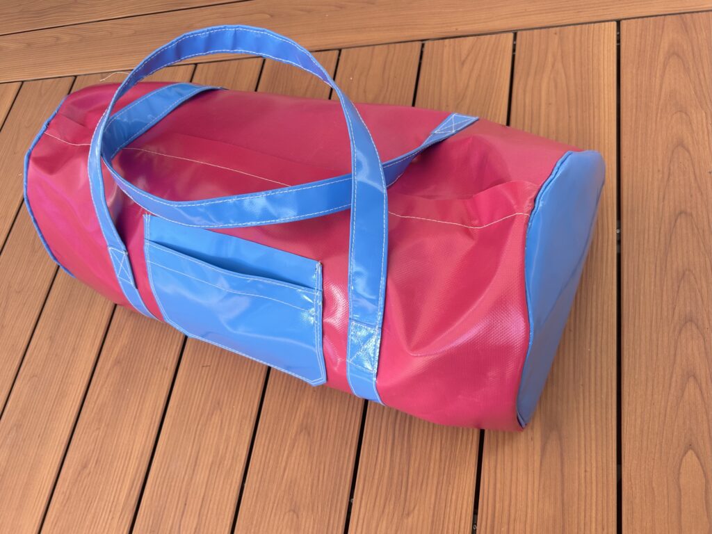 Sac upcycling résistant en bâche (Copie)